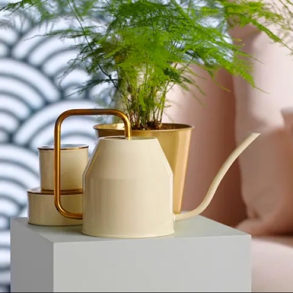 Watering Can🪴💦 Ivory and Gold 30oz Watering Can Maria Seipel VATTENKRASSE Ikea - Picture 1 of 12